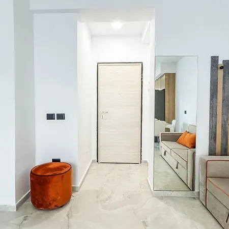 Apartament Pizza House Qerret 1 Min To *