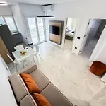 شقة Pizza House Apartment Qerret 1 Min To Beach غوليم