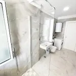 Pizza House Apartment Qerret 1 Min To Beach غوليم