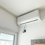 Pizza House Apartment Qerret 1 Min To Beach