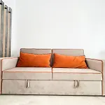 Pizza House Apartment Qerret 1 Min To Beach