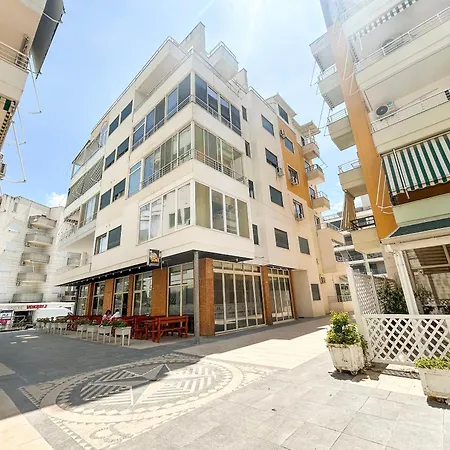 شقة Pizza House Apartment Qerret 1 Min To Beach *